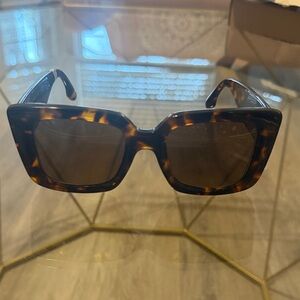 Victoria Beckham Brown Tortoise Square Sunglasses